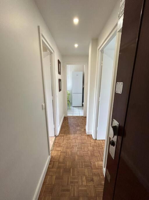 Apartment - Proche Gare - 4 Pers Vaucresson
