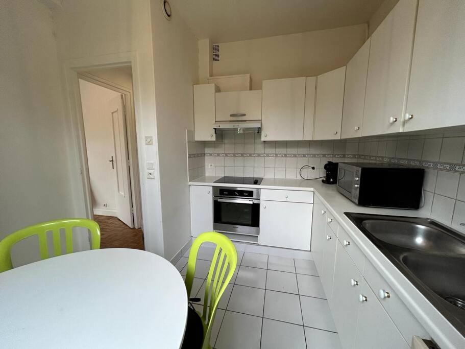- Proche Gare - 4 Pers Apartment